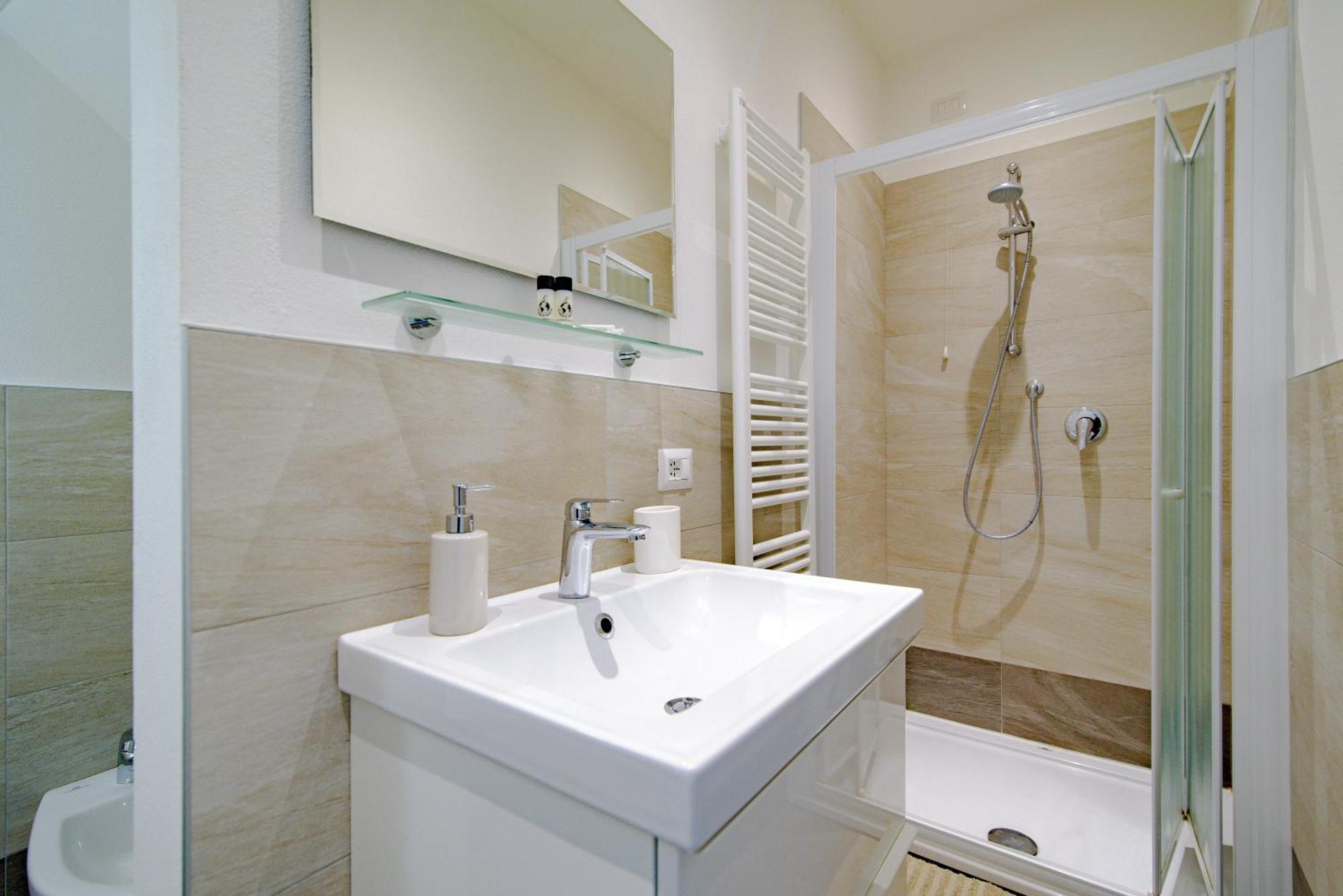 Laglio Apartment Above George Экстерьер фото