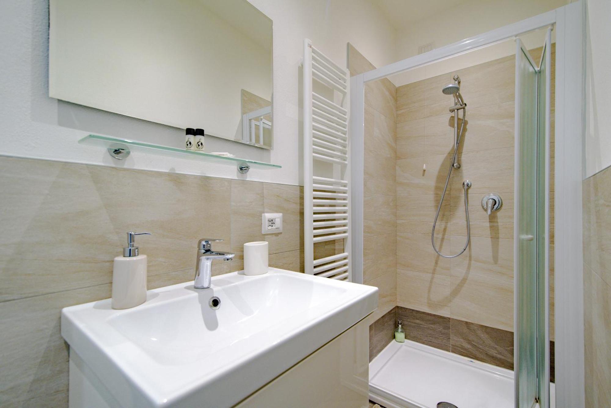 Laglio Apartment Above George Экстерьер фото
